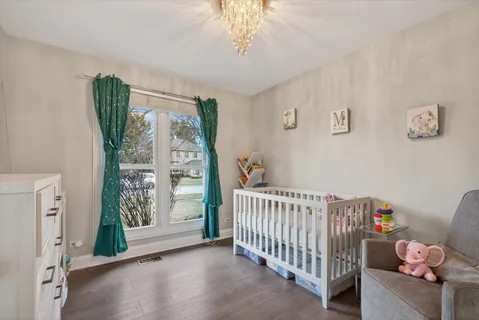 $750,000 | 2010 North Oak Wood Drive, Arlington Heights, IL 60004