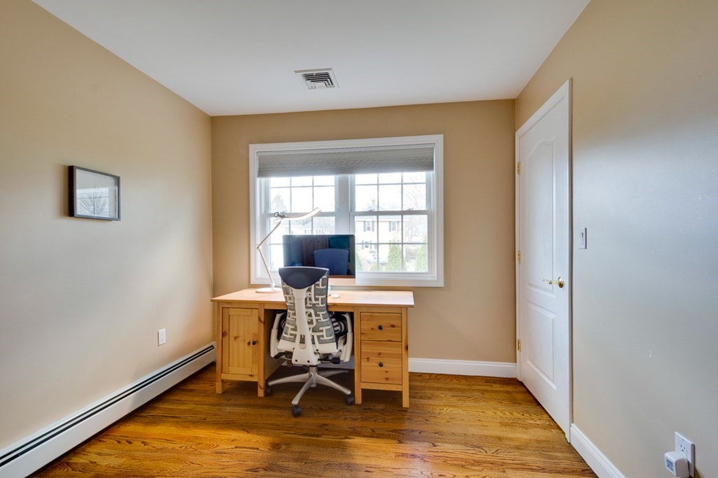 42 Star Road Newton, MA 02465 - Photo 19 of 35