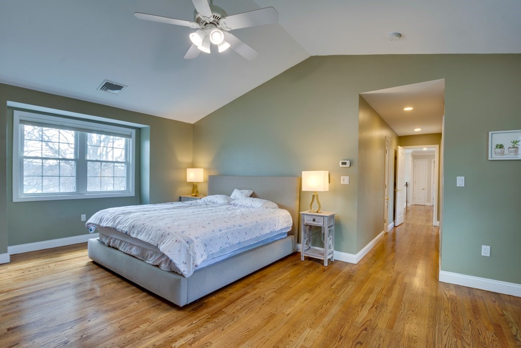 42 Star Road Newton, MA 02465 - Photo 23 of 35