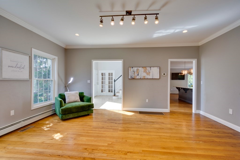 42 Star Road Newton, MA 02465 - Photo 7 of 35
