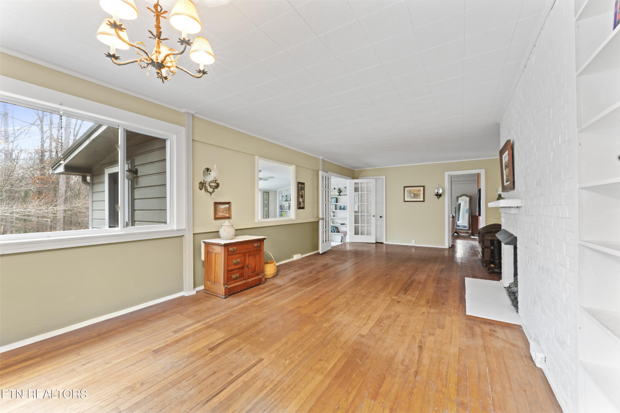 Gallery Image 6