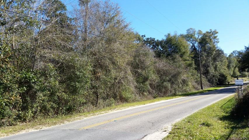 7418 Johnson Road Milton, FL 32583 - Photo 7 of 7 Gallery Image 7
