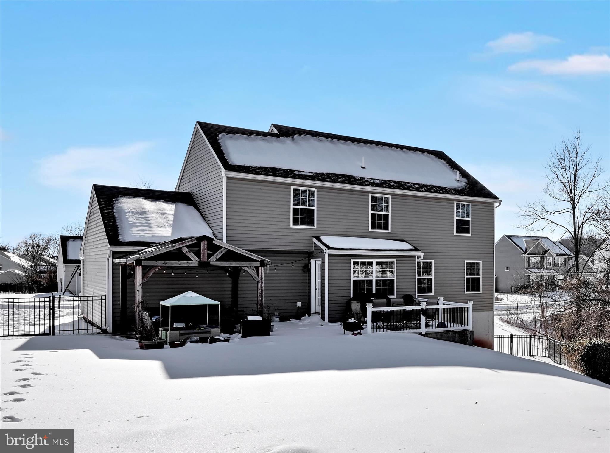 30 Jennifer Road York, PA 17404 - Photo 34 of 41 Exterior Back