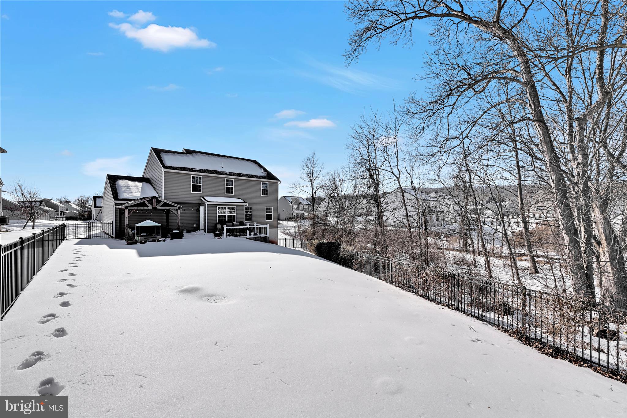 30 Jennifer Road York, PA 17404 - Photo 35 of 41 Exterior Back