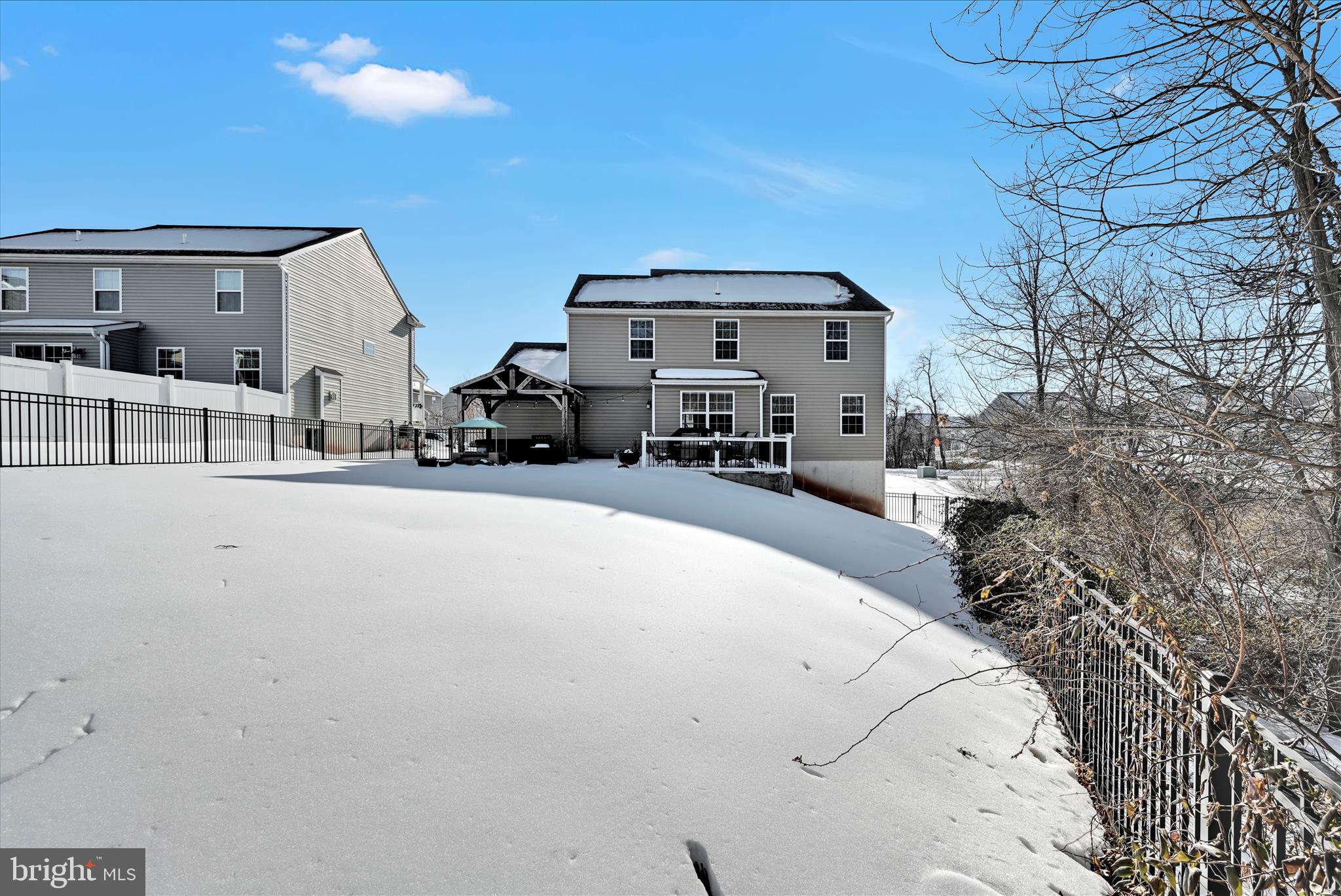 30 Jennifer Road York, PA 17404 - Photo 37 of 41 Exterior Back