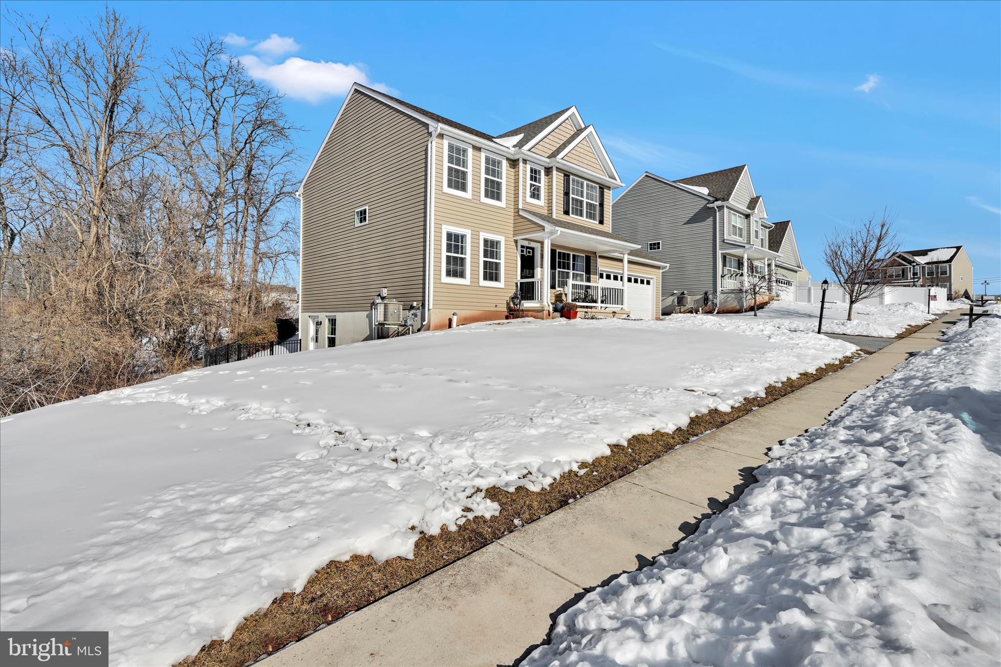 30 Jennifer Road York, PA 17404 - Photo 6 of 41 Exterior Front