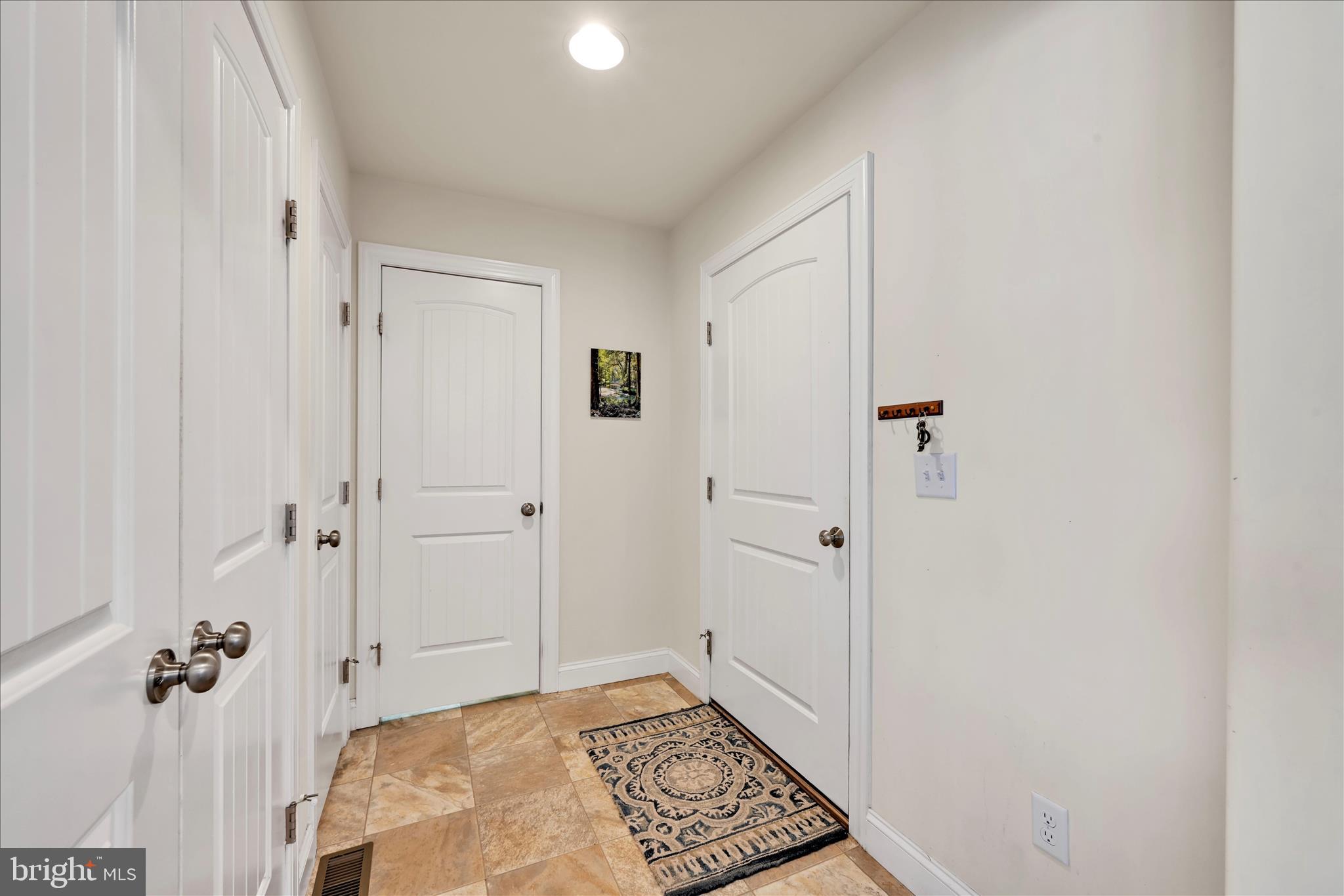 30 Jennifer Road York, PA 17404 - Photo 8 of 41 Foyer