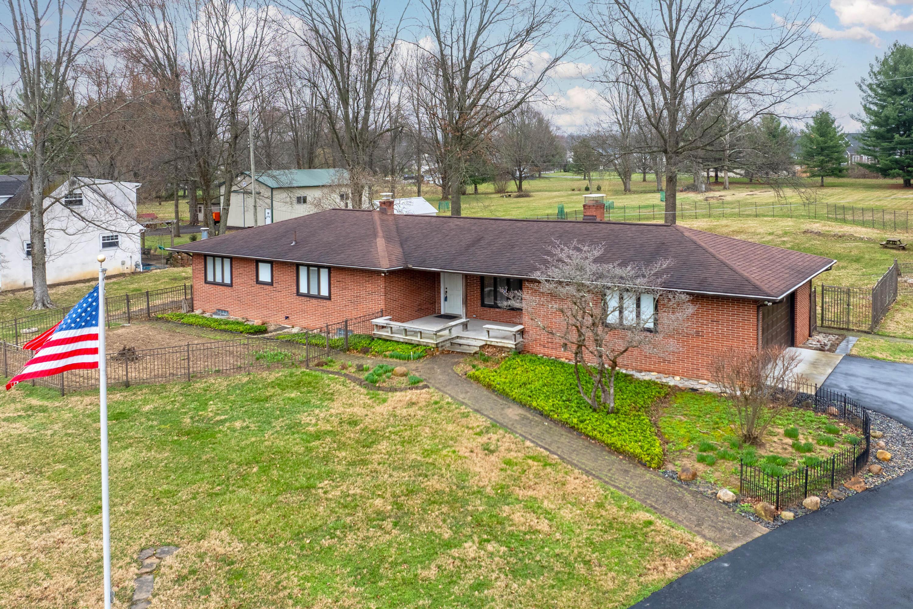 6982 Lee Road Westerville, OH 43081 - Photo 2 of 71 2. Front Exterior
