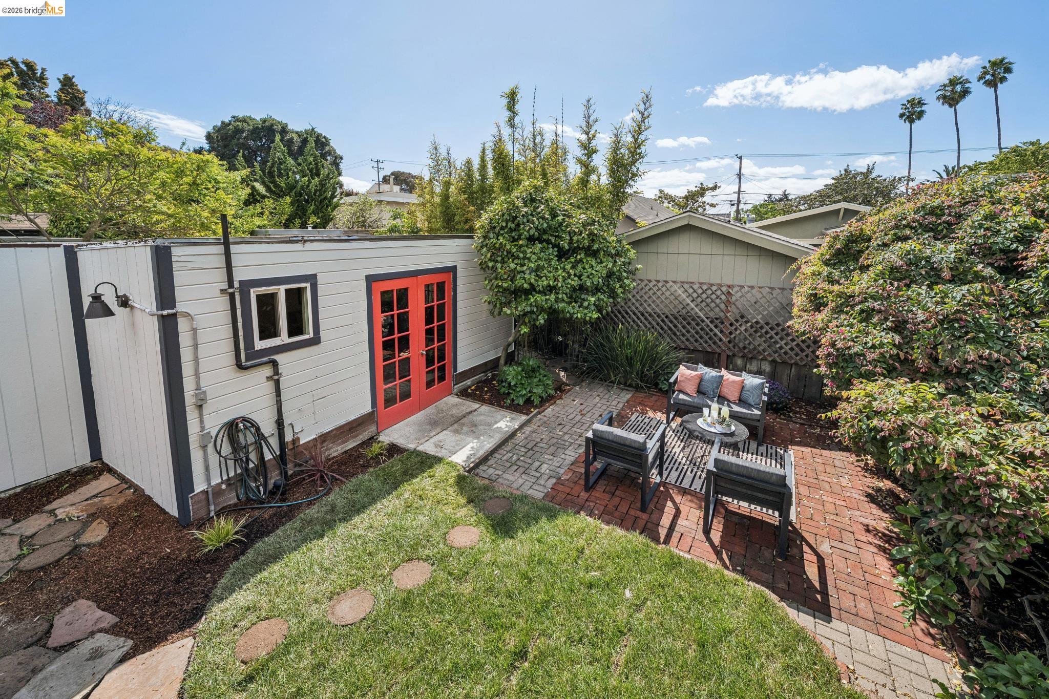 858 Neilson Street Berkeley, CA 94707 - Photo 26 of 38