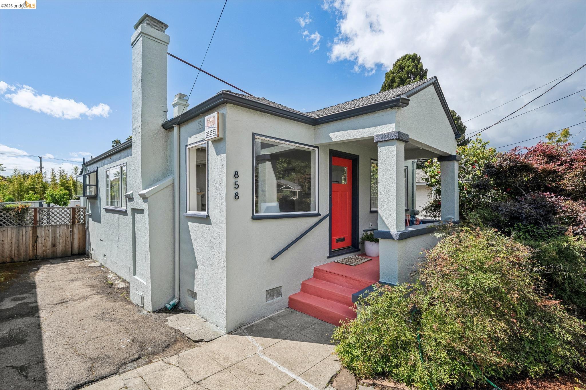 858 Neilson Street Berkeley, CA 94707 - Photo 3 of 38