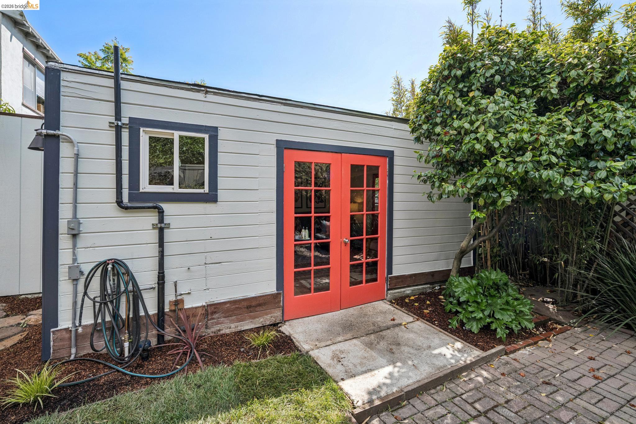 858 Neilson Street Berkeley, CA 94707 - Photo 31 of 38