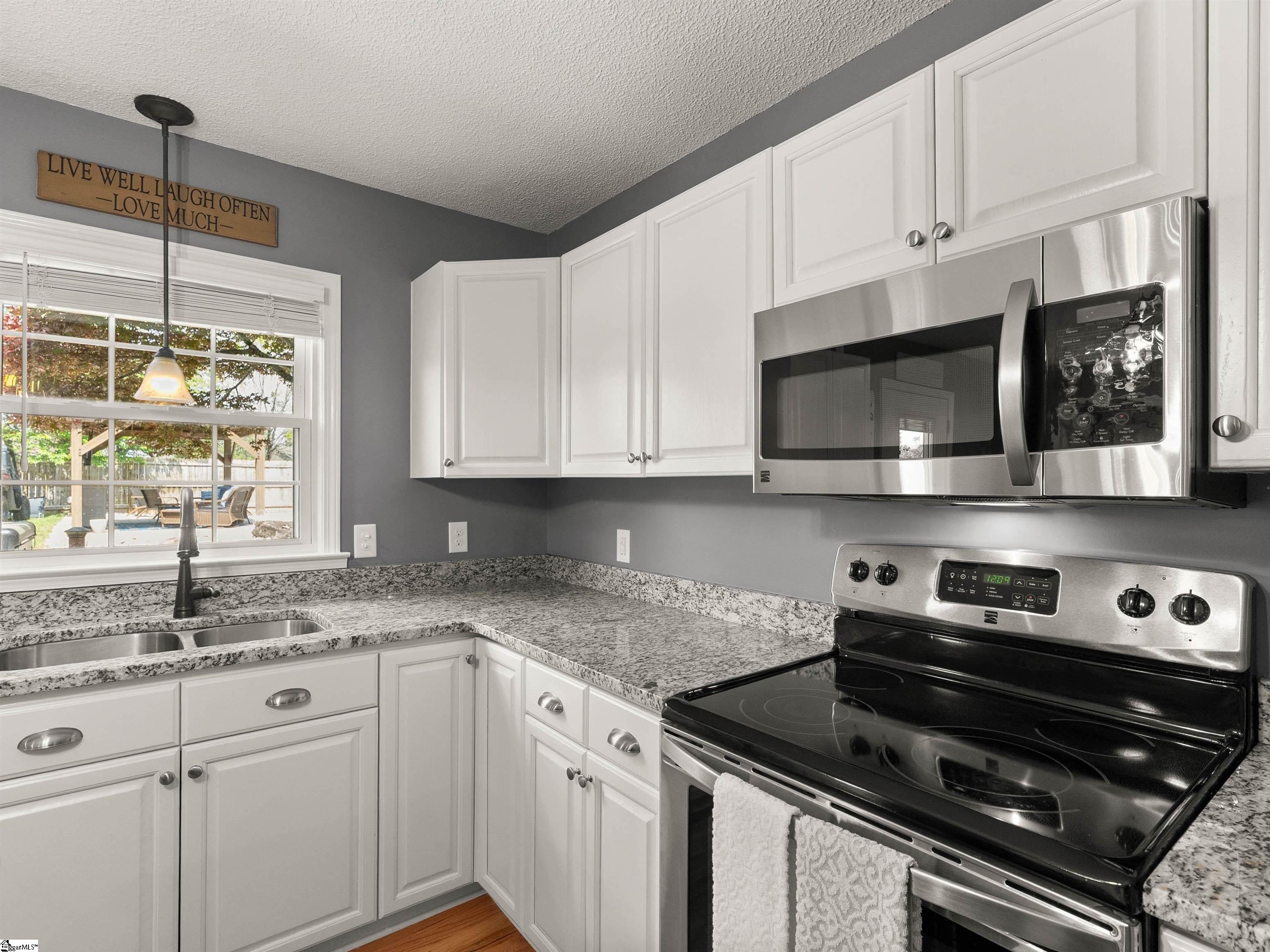 10300 Reidville Road Greer, SC 29651 - Photo 2 of 35