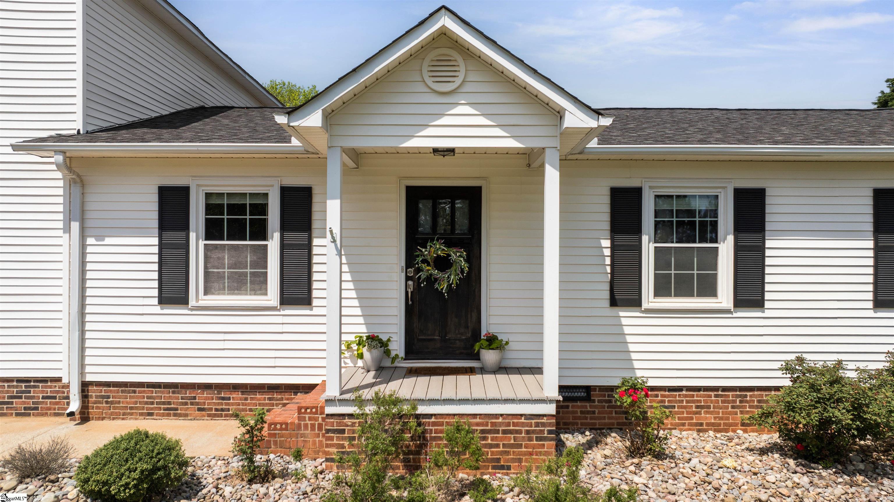 10300 Reidville Road Greer, SC 29651 - Photo 7 of 35