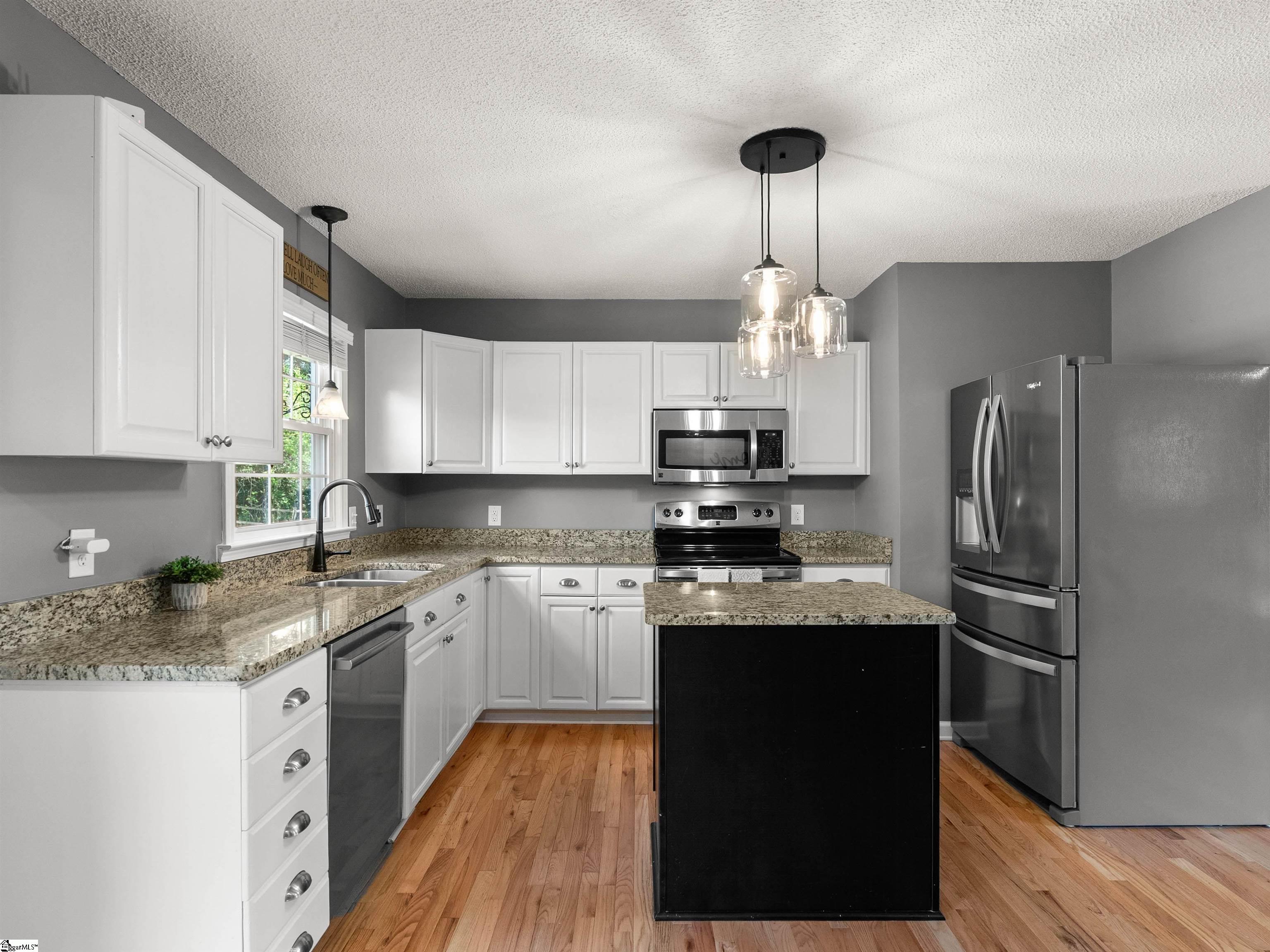 10300 Reidville Road Greer, SC 29651 - Photo 10 of 35