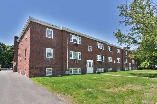$335,000 | 141 Willard Street, Unit 8, Quincy, MA 02169