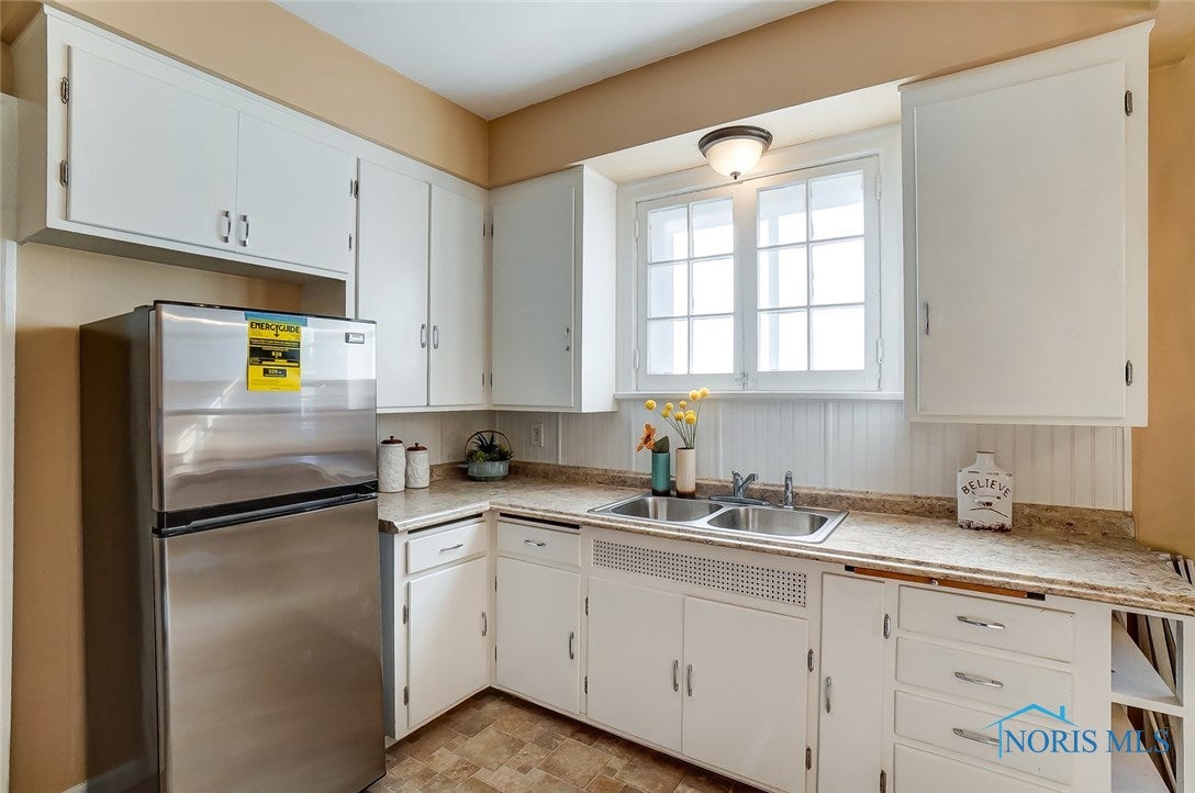 2126 Wyndhurst Road Toledo, OH 43607 - Photo 15 of 44 Gallery Image 15
