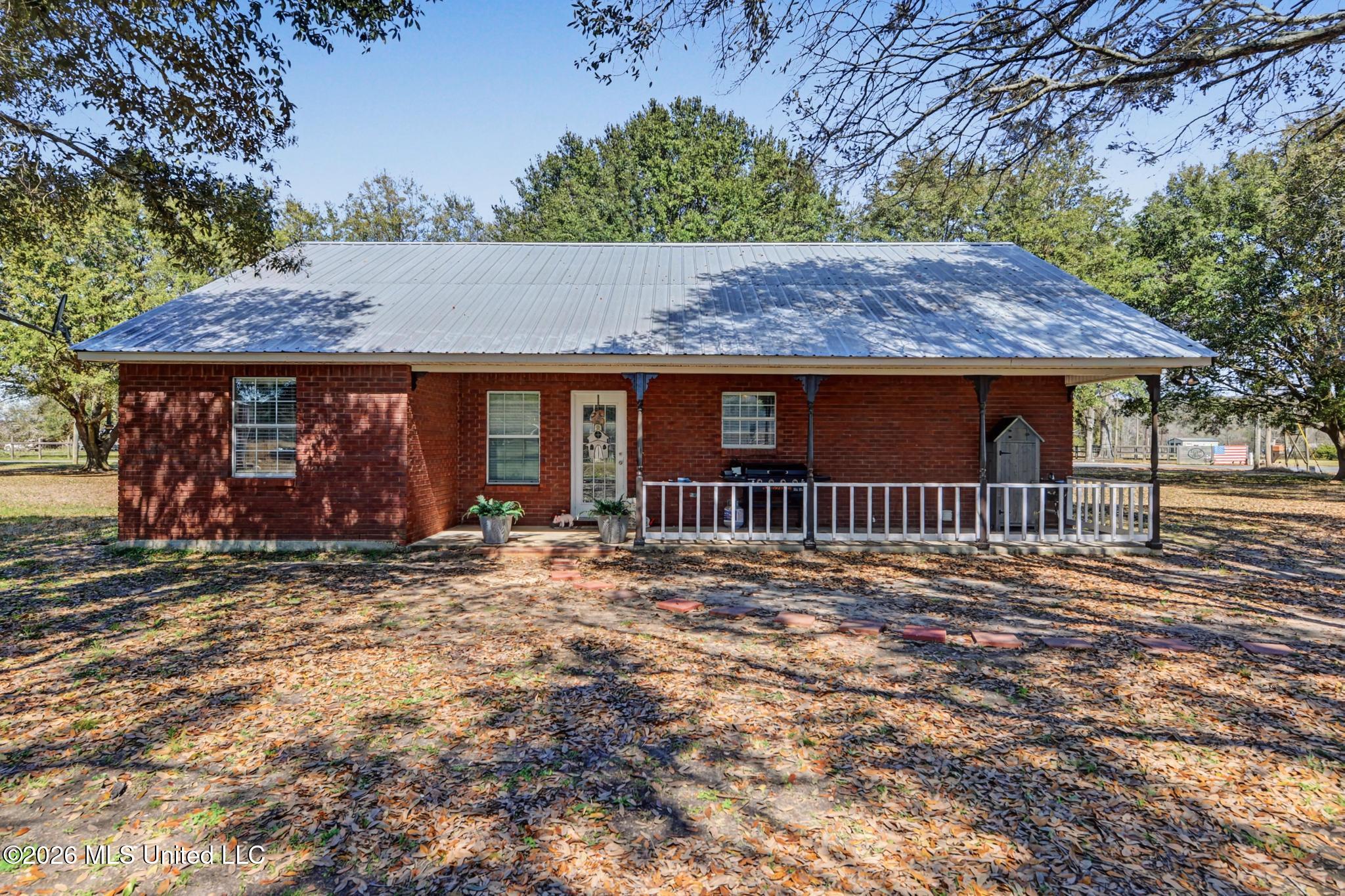 3282 Dean Nursery Road Lucedale, MS 39452 - Photo 20 of 25 Back porch