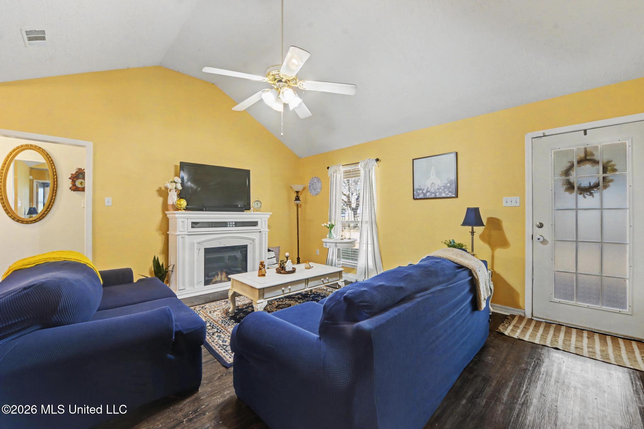 3282 Dean Nursery Road Lucedale, MS 39452 - Photo 4 of 25 Living room