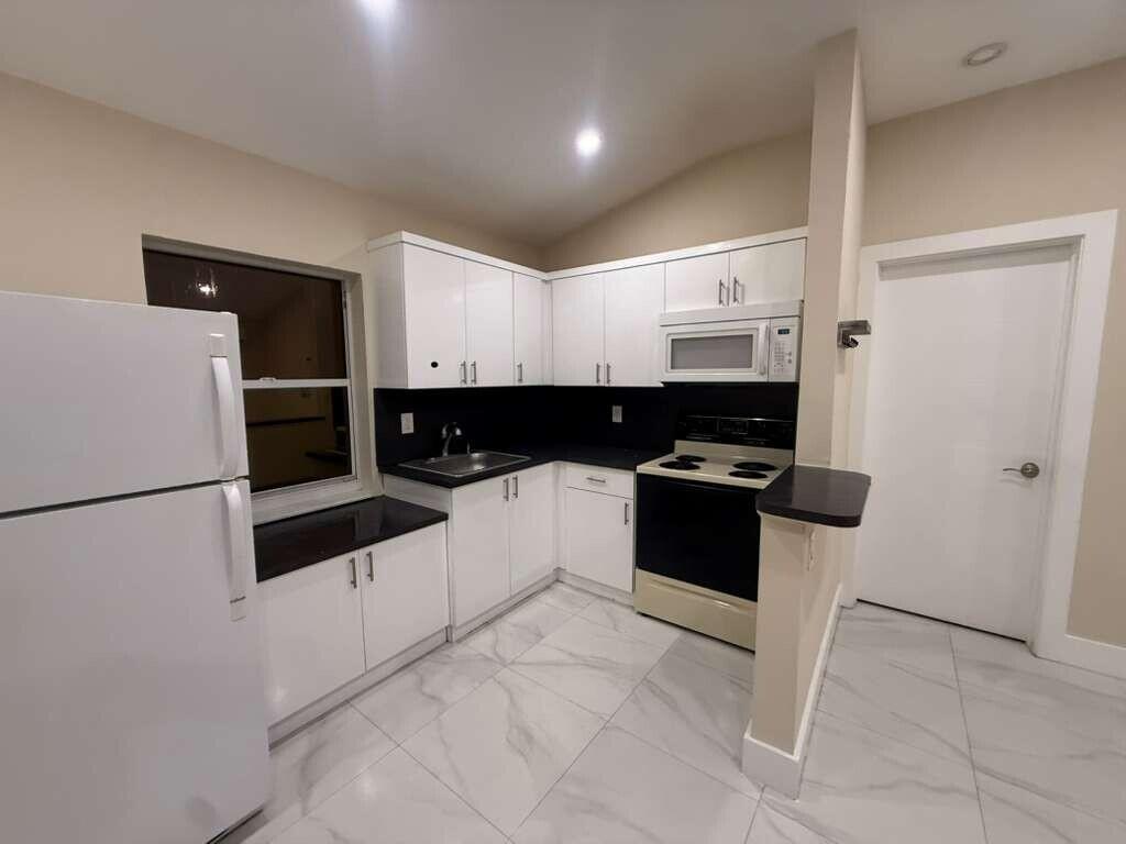 3373 Southwest 7th Street Miami, FL 33135 - Photo 14 of 22 8524685f-b6db-48fb-8921-85de85f84992