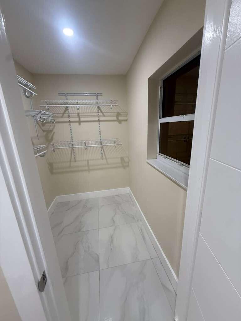 3373 Southwest 7th Street Miami, FL 33135 - Photo 5 of 22 9b1cd776-c997-4a45-a535-971bb020e53e