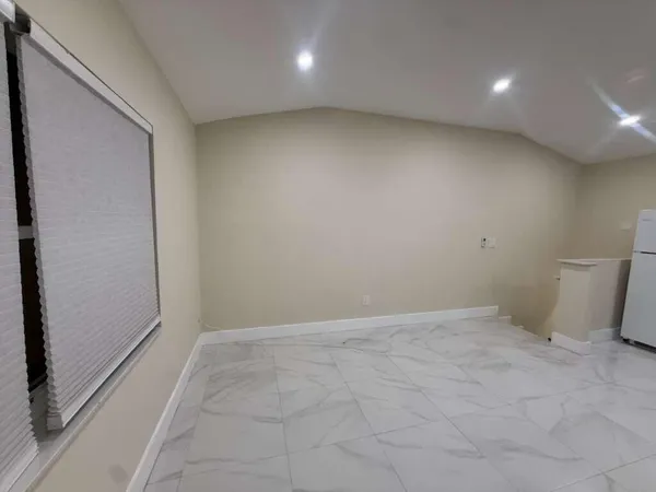 $2,100 | 3373 Southwest 7th Street, Miami, FL 33135