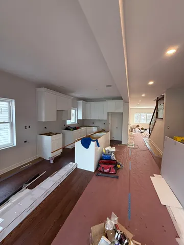 $4,250 | 3842 North Newcastle Avenue, Chicago, IL 60634