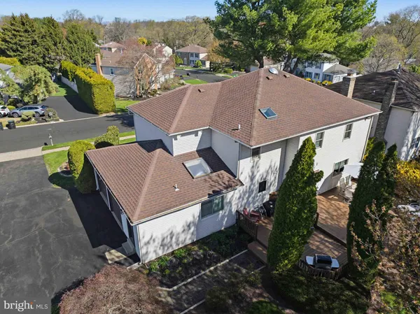 $800,000 | 54 Roy Lane, Huntingdon Valley, PA 19006