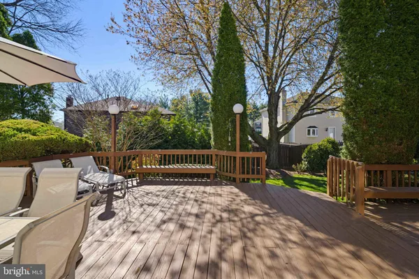 $800,000 | 54 Roy Lane, Huntingdon Valley, PA 19006
