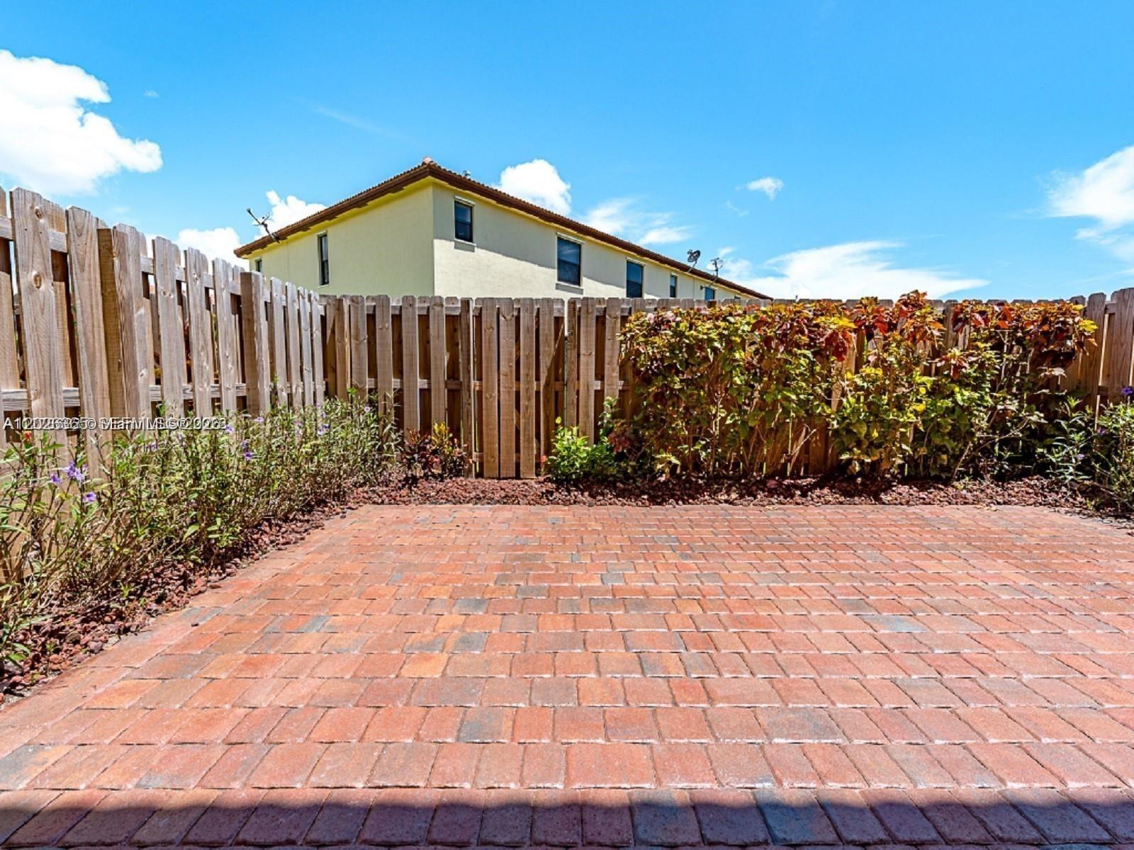 11749 Southwest 238 Street Homestead, FL 33032 - Photo 13 of 31