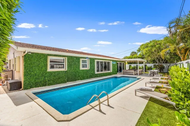 $7,500 | 717 Heron Drive, Delray Beach, FL 33444