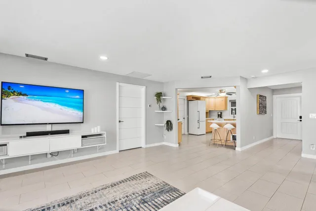 $7,500 | 717 Heron Drive, Delray Beach, FL 33444