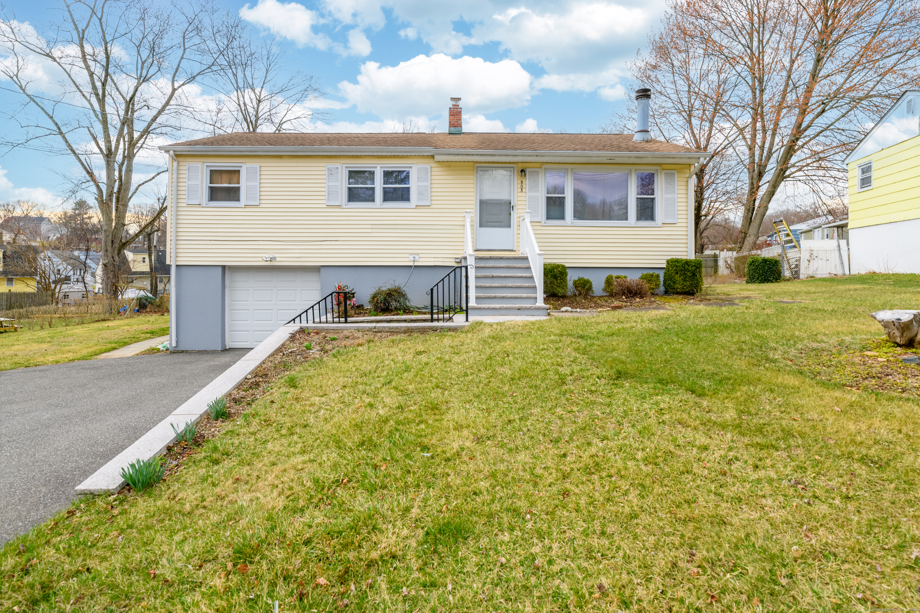 903 Old Town Road Bridgeport, CT 06606 - Photo 1 of 1 Gallery Image 1