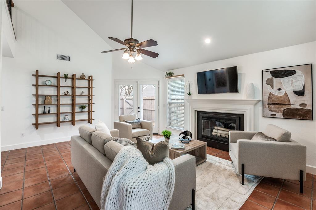 17820 Windflower Way, Unit 402 Dallas, TX 75252 - Photo 4 of 30