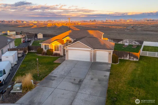 $435,000 | 9584 Naples Street Southeast, Moses Lake, WA 98837