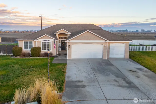 $435,000 | 9584 Naples Street Southeast, Moses Lake, WA 98837