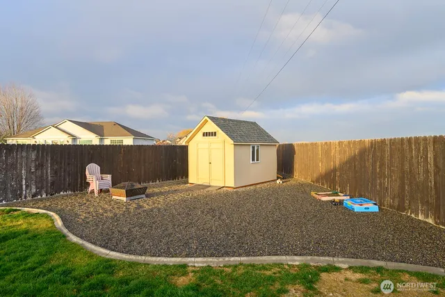 $435,000 | 9584 Naples Street Southeast, Moses Lake, WA 98837