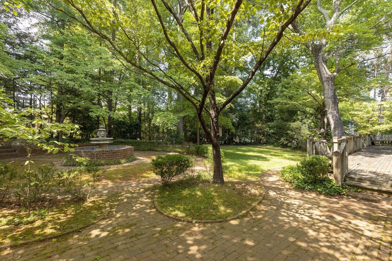 321 Buncombe Street Raleigh, NC 27609 - Photo 47 of 48 Photo 47