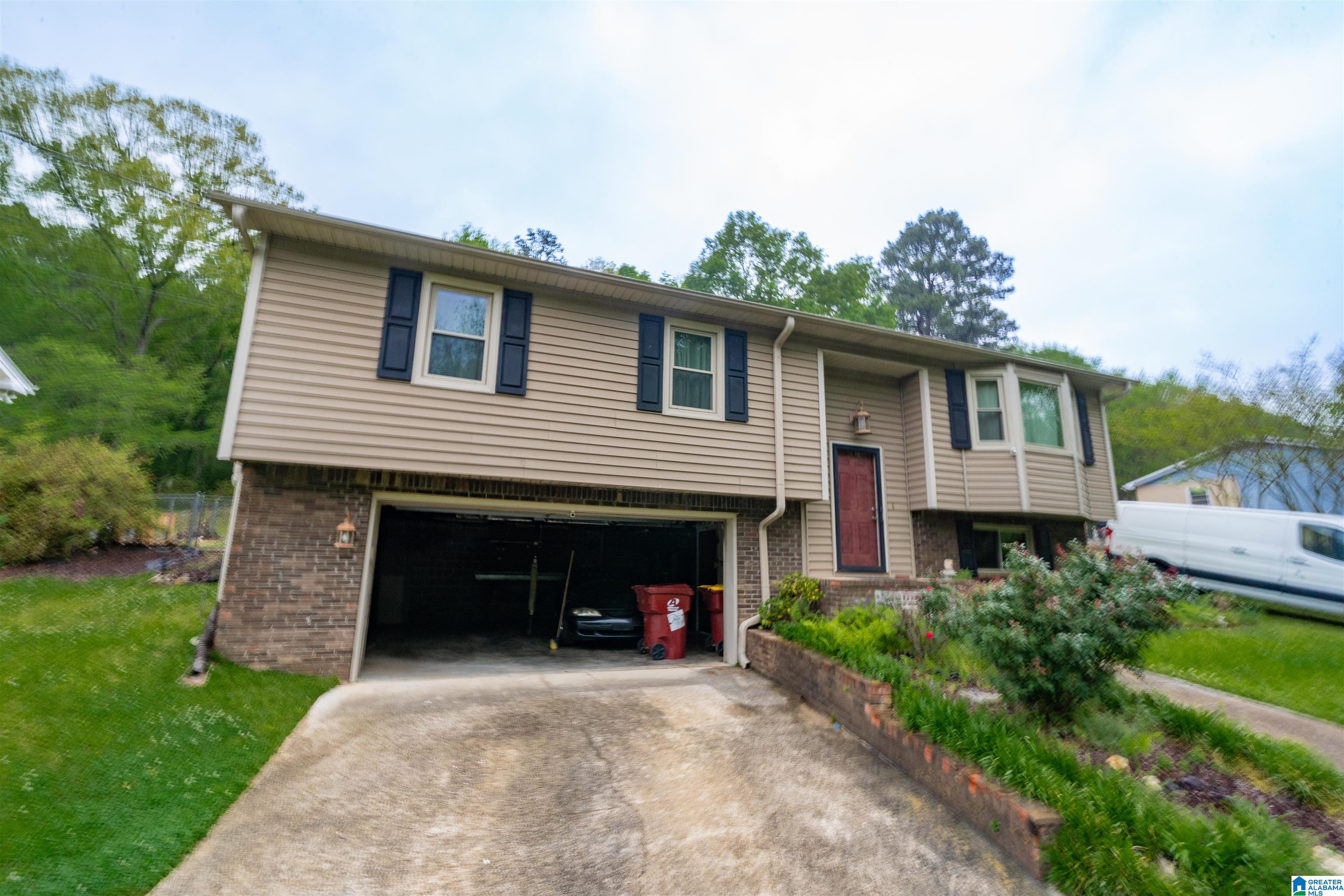 6425 Tyler Loop Road Pinson, AL 35126 - Photo 3 of 21
