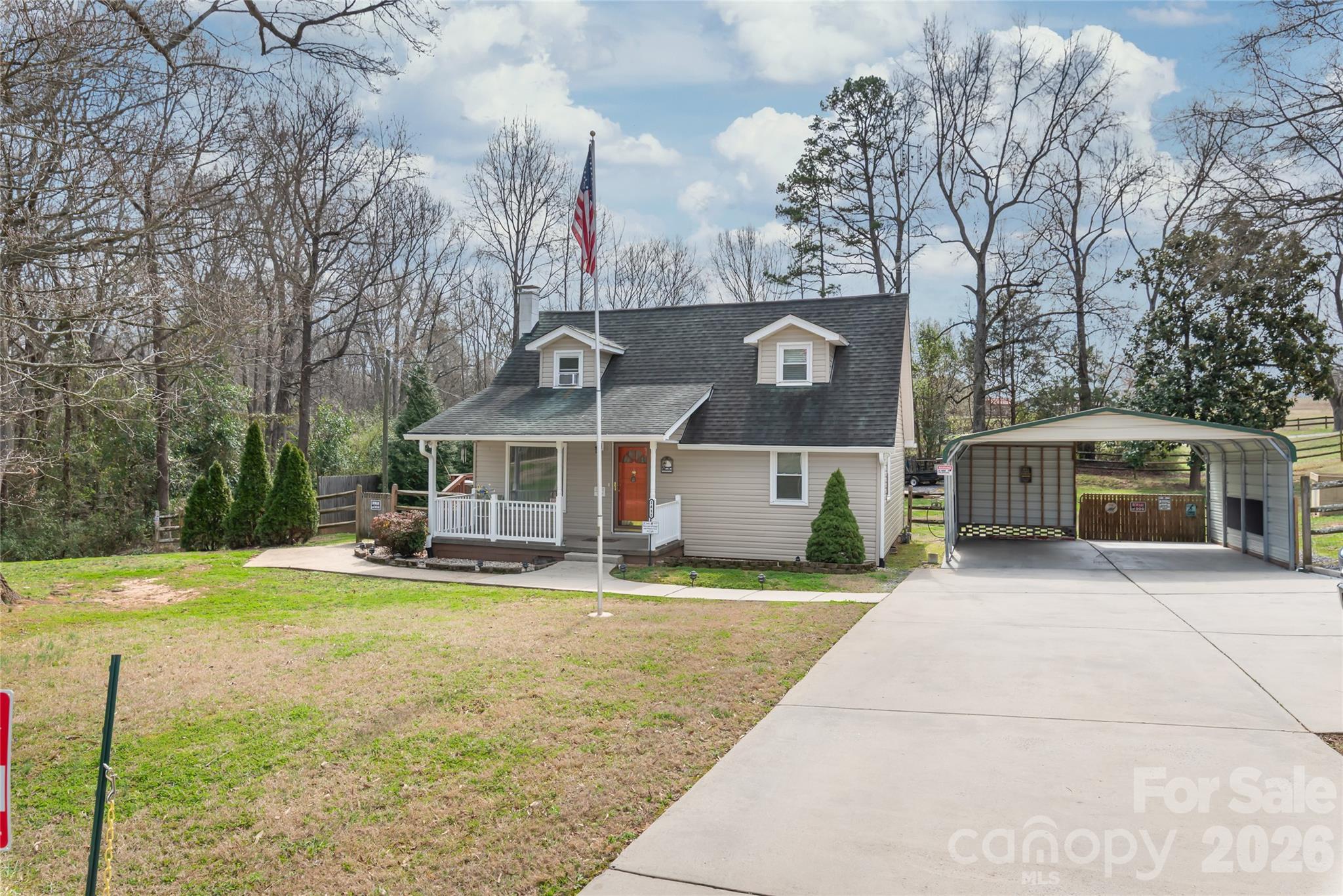 1411 Hensley Road Fort Mill, SC 29715 - Photo 4 of 48