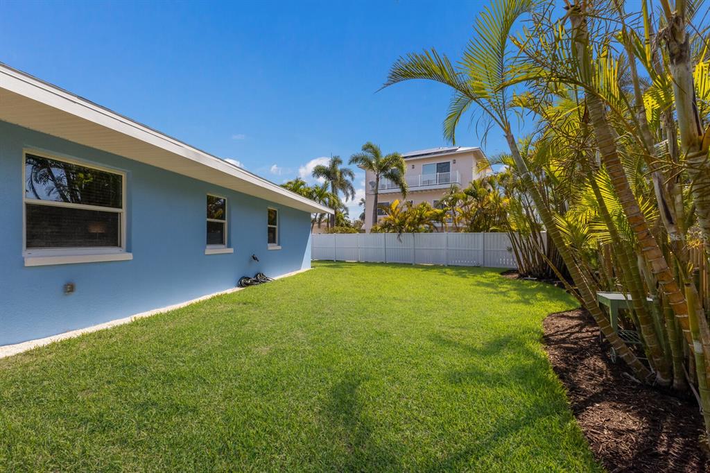 237 85th Street Holmes Beach, FL 34217 - Photo 33 of 42