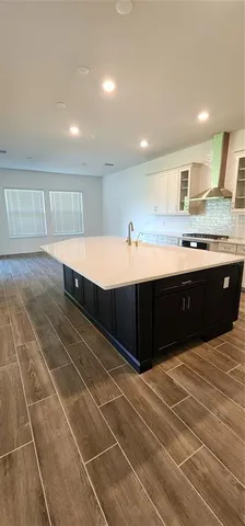 a view of utility room