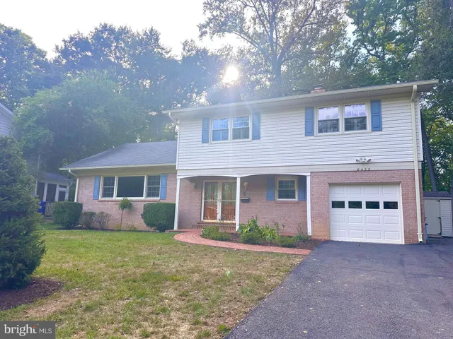 $1,010,000 | 8402 Camden Street, Alexandria, VA 22308