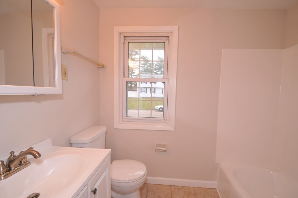 16 Jeannine Road Bellingham, MA 02019 - Photo 15 of 20 Gallery Image 15