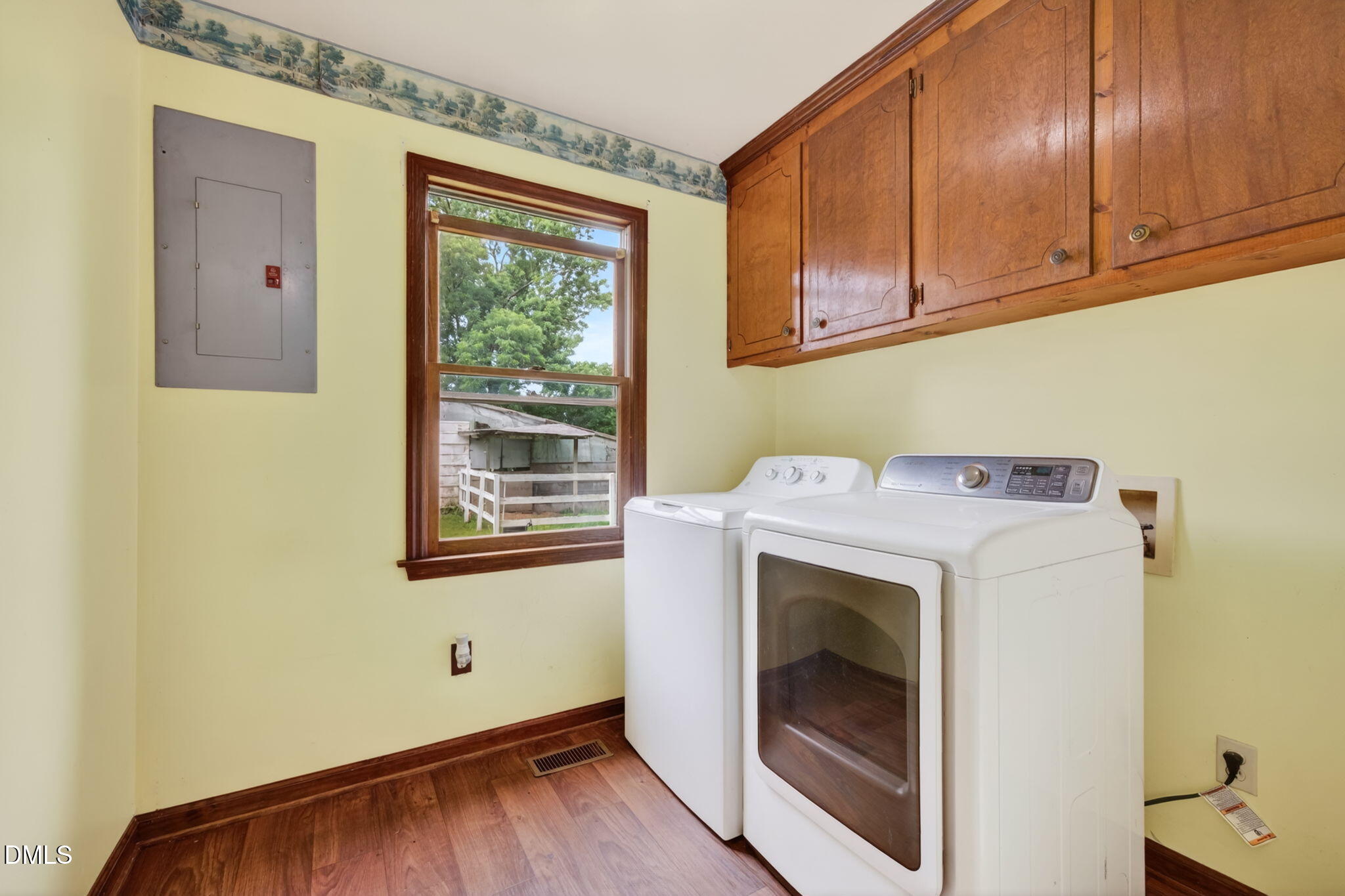 350 Grantham School Road Goldsboro, NC 27530 - Photo 13 of 49 a utility room with dryer and washer