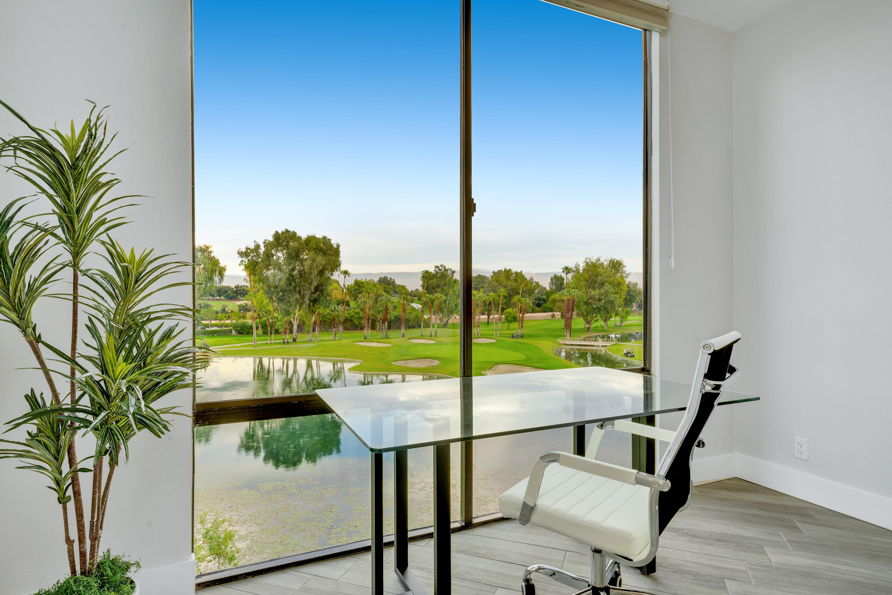 910 Island Drive, Unit 406 Rancho Mirage, CA 92270 - Photo 27 of 42 Photo-34