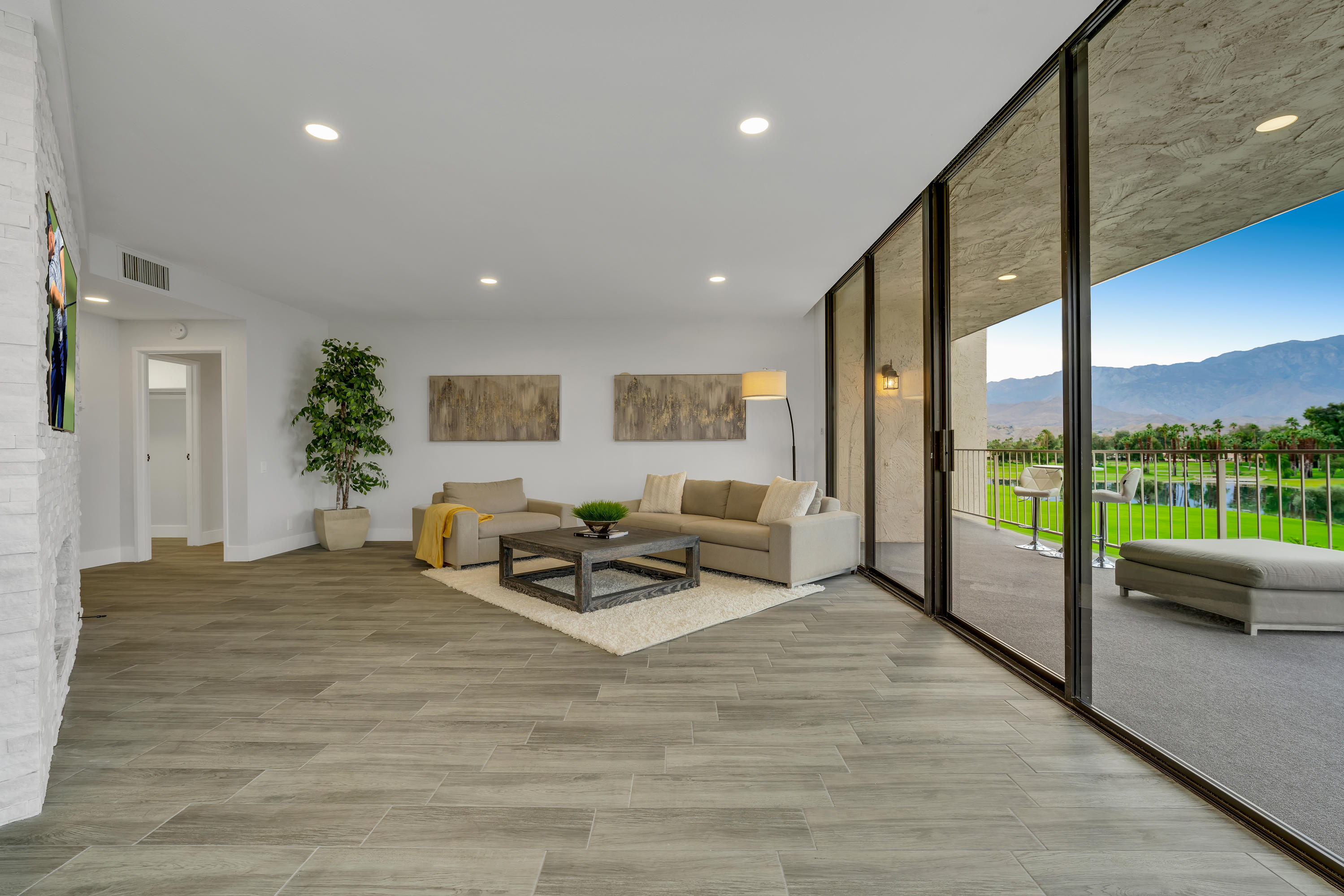 910 Island Drive, Unit 406 Rancho Mirage, CA 92270 - Photo 10 of 42 Photo-21
