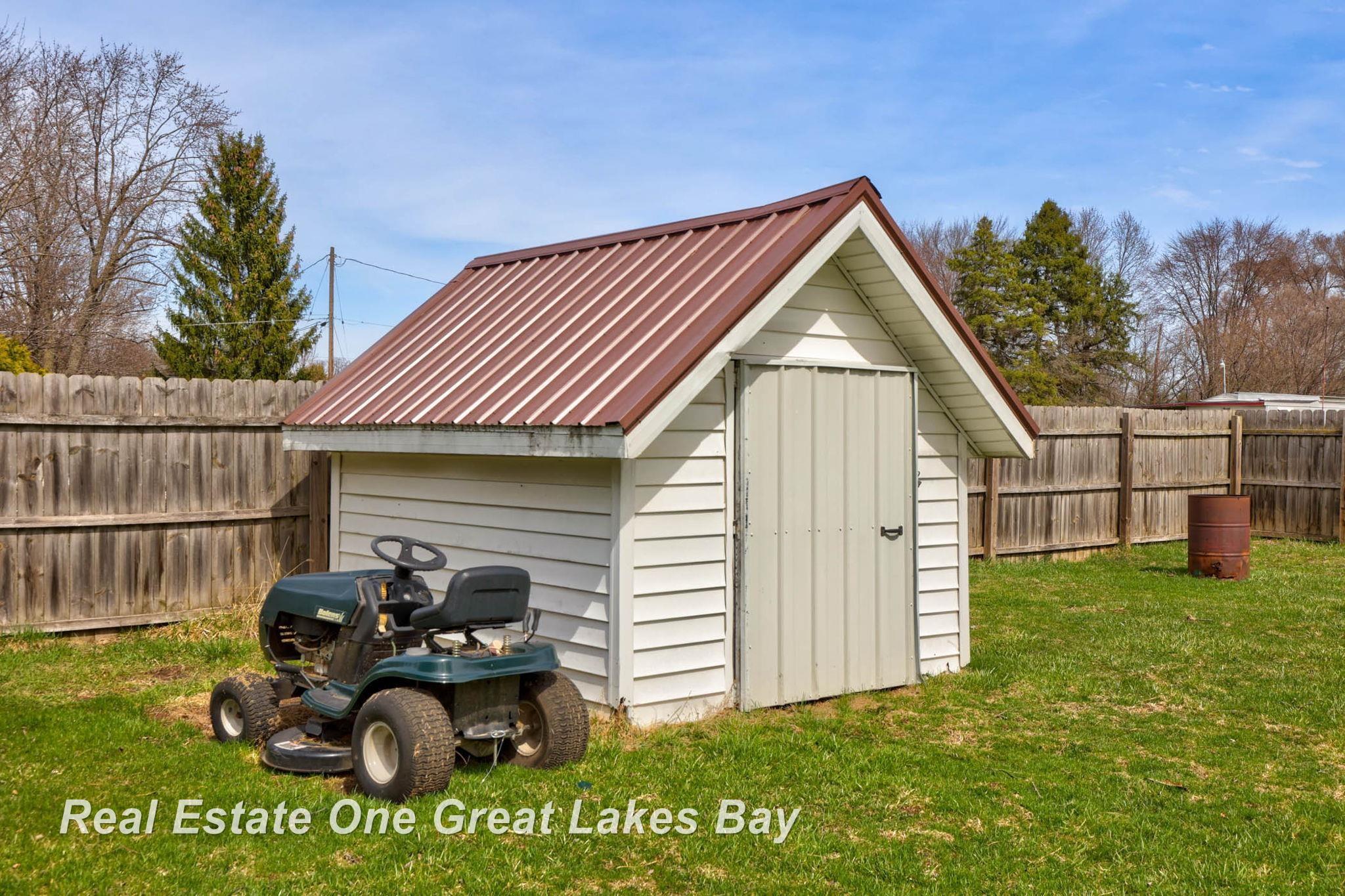 8698 Simpson Road Ovid, MI 48866 - Photo 26 of 30