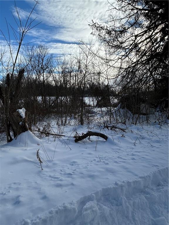 130 Henry Road New Stanton, PA 15672 - Photo 8 of 9 a view of a bench with wooden fence