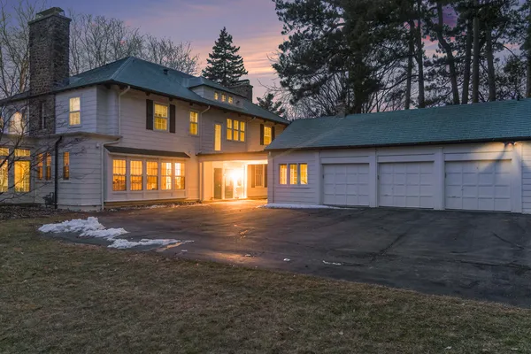 $4,350,000 | 3215 West Dobson Place, Ann Arbor, MI 48105