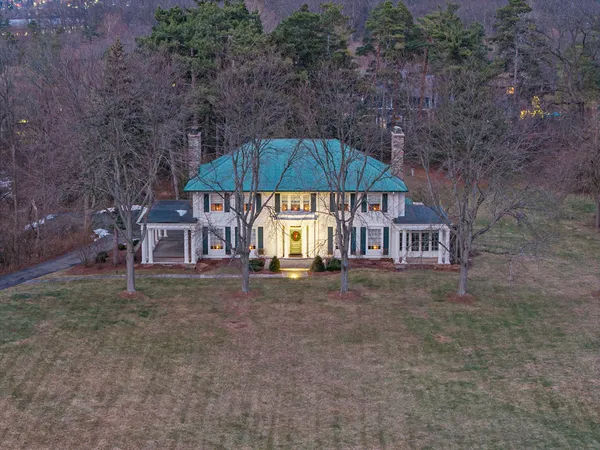 $4,350,000 | 3215 West Dobson Place, Ann Arbor, MI 48105